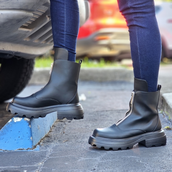 Womens Platform Combat Ankle Boots Black Color - Picture 4 of 6